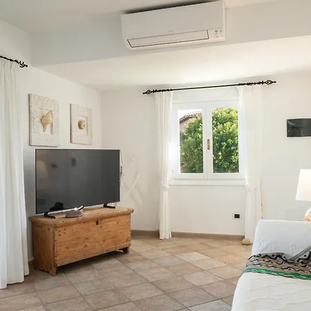Apartment S'abba Seafront - Your House In Sardinia Golfo Aranci